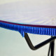 Detalle Mesa de Jardin Azul Marino